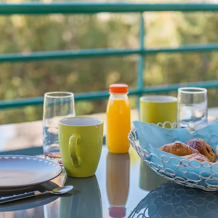 Apartment Le Regent Park For 6 By Sunset Villeneuve-Loubet