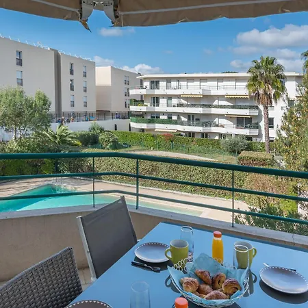 Apartment Le Regent Park For 6 By Sunset Villeneuve-Loubet