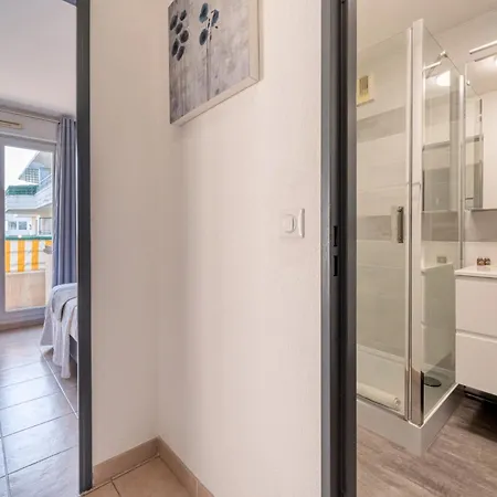 Le Regent Park For 6 By Sunset Apartment